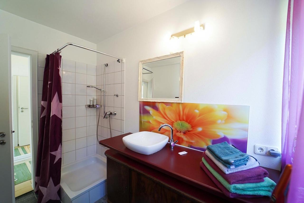 Ferienwohnung Im Haus Lotus Mit Grossem Balkon Und Garten Bad Urach Exteriér fotografie