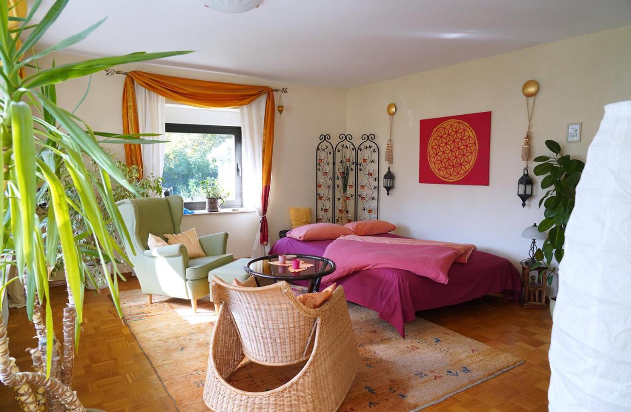Ferienwohnung Im Haus Lotus Mit Grossem Balkon Und Garten Bad Urach Exteriér fotografie