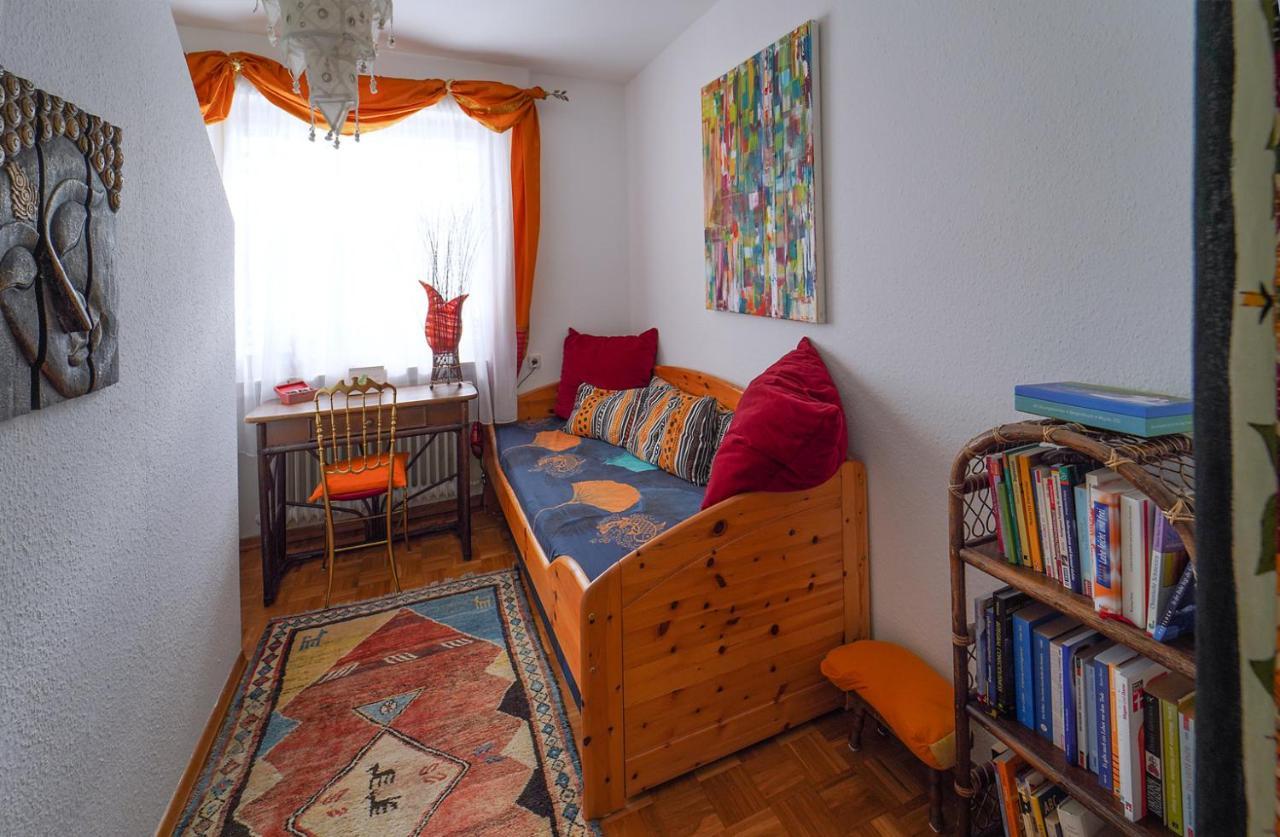 Ferienwohnung Im Haus Lotus Mit Grossem Balkon Und Garten Bad Urach Exteriér fotografie